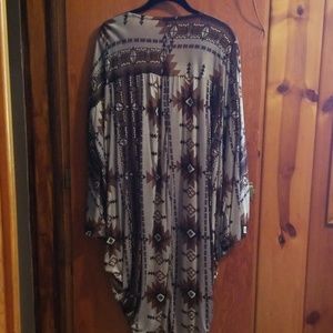 EIS Los Angeles Long Cape